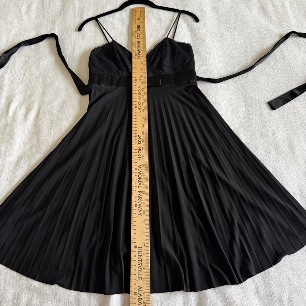 B. Darlin Dress Juniors 7/8 Black Lace Pleated Fit & Flare Party Whimsigoth Prom - Picture 6 of 10